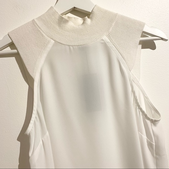 DYNAMITE Semi-Sheer Sleeveless Chiffon Blouse NWT - Picture 3 of 13